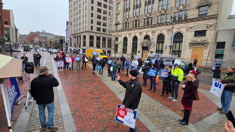 Scott gives a speech